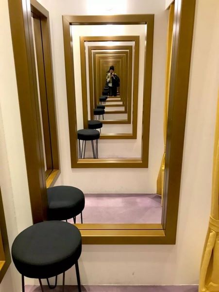 Leandro Erlich，《试衣间》