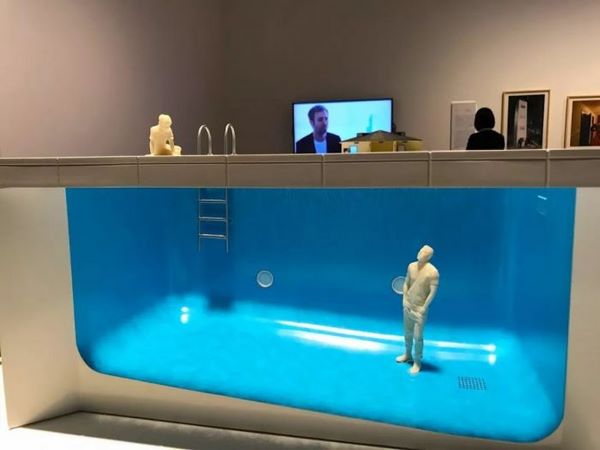 Leandro Erlich，《泳池》模型