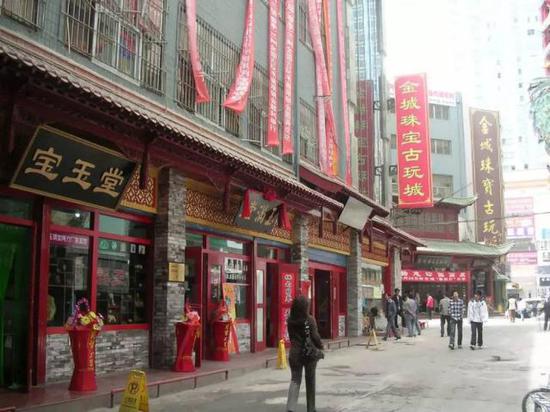 古董拍卖之诈：4万成本 100万成交