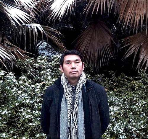 中国美术人物：青年画家陈凯