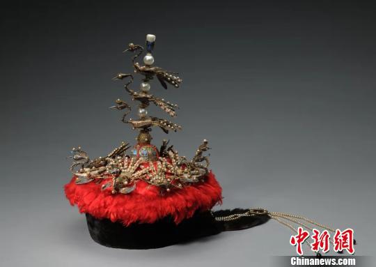 《走进重华宫》特展在成都开展 88件文物首次出宫