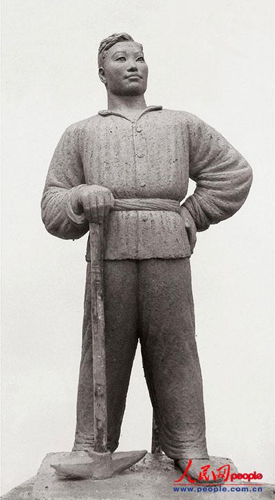 中国雕塑70年：为新中国造像