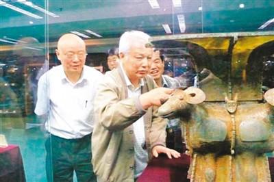 中央文史研究馆馆员的故事：在故宫见证青铜器