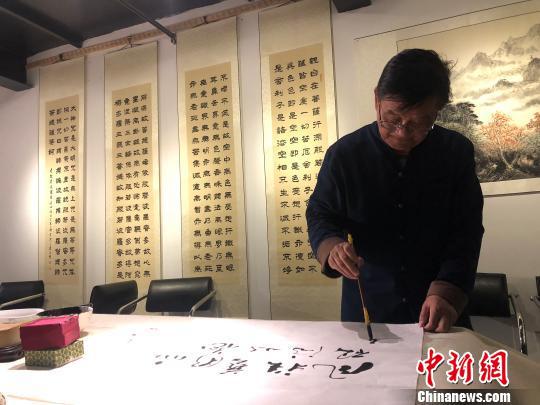 收藏家兰州展数百件精品砚滴：千年文雅以飨民众