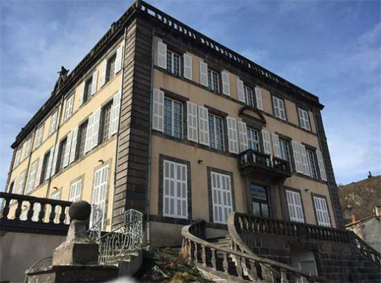 马塞尔·萨胡特博物馆（Musée Marcel Sahut）