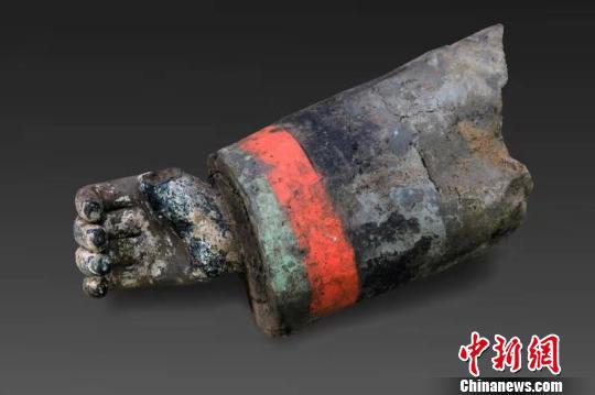 图为秦俑上的彩绘。（资料图）张远摄