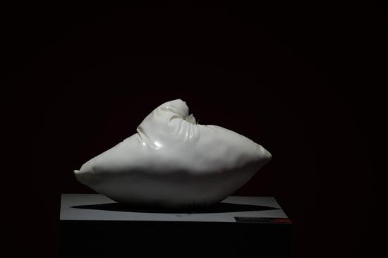 ““多维生成-艺术作品邀请展”艺术家卢征远参展作品《过去的即将到来》