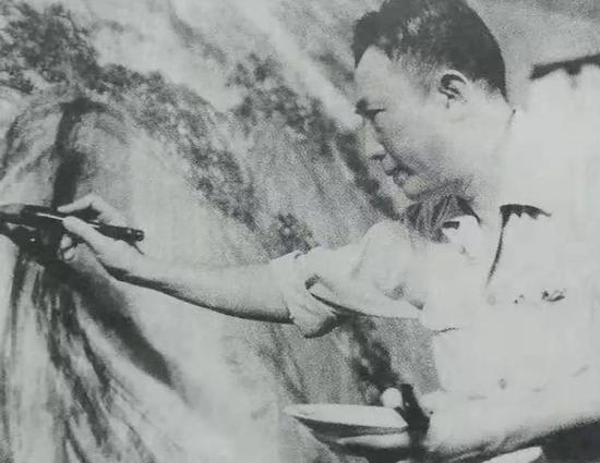 傅抱石绘制巨幅国画《江山如此多娇》