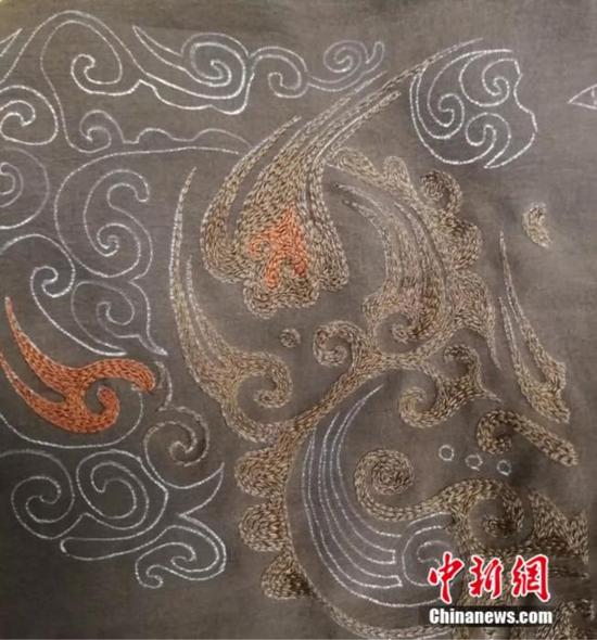 西汉人的轻薄透视装了解一下