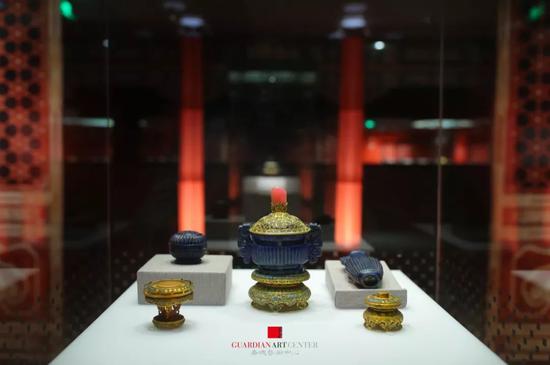 嘉德艺术中心三展亮相：故宫宝物引人入胜