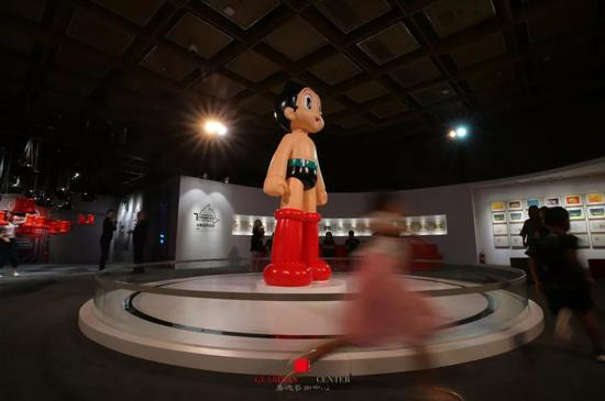 嘉德艺术中心三展亮相：故宫宝物引人入胜