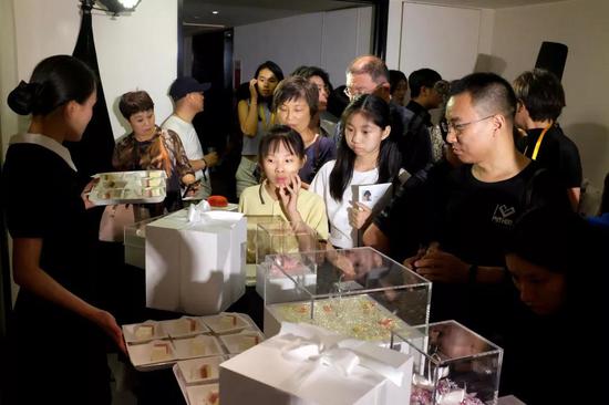VIP预展之夜 AFIH2019拉开序幕