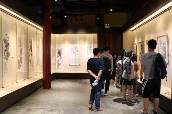阐幽抉微 郭石夫艺术展在北京北海公园阐福寺举行