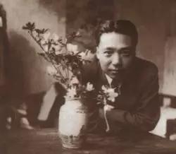 1938年，29岁的谢稚柳于重庆大德里寓所