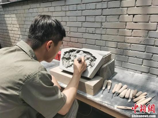 山西古代建筑为何如此美 让清徐砖雕告诉你答案