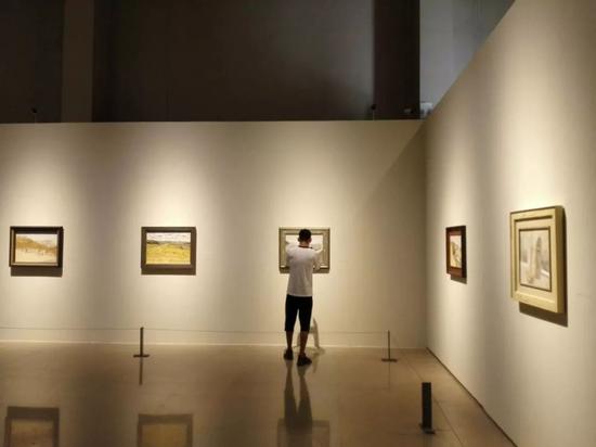 油画大师柯尔内留·;巴巴作品中国巡展在京开幕