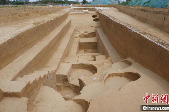 5300年前“住宅小区”啥样 揭秘河洛古国先民生活