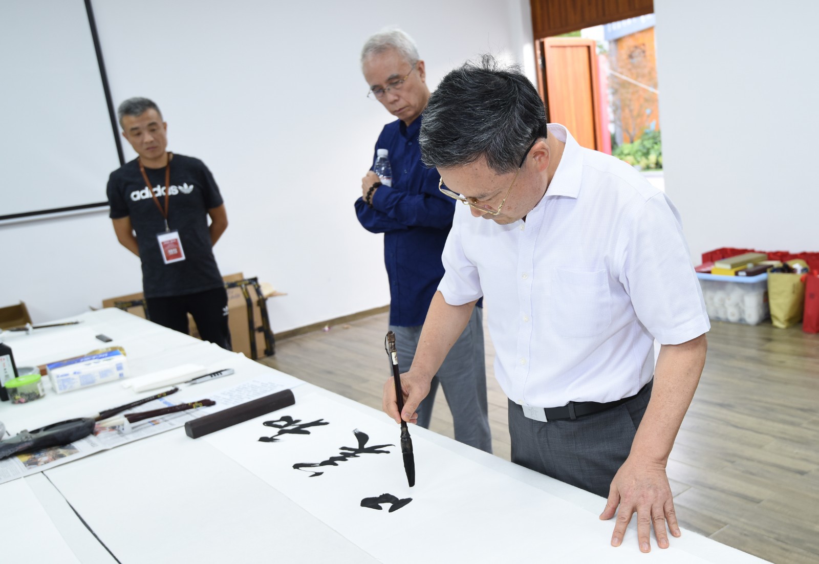 http://img07.img.mei-shu.net/Uploads/zhonghe/2821/zy1amz5weuw.jpg