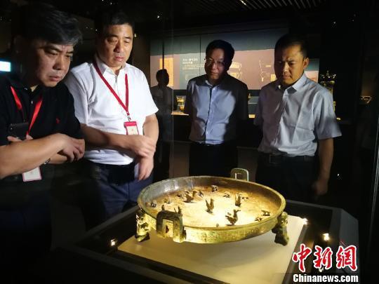 中国首个省级青铜博物馆开馆 700件文物系警方追缴