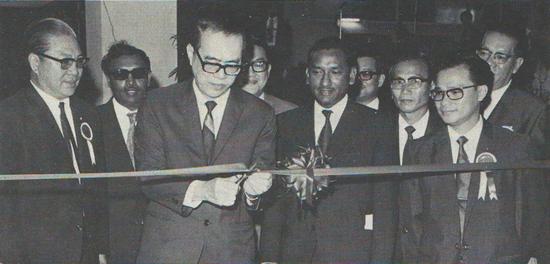 新加坡钱币学会成立50周年发行纪念币一枚