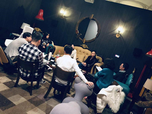 人人皆“戏精”？“剧本杀”魅力何在？