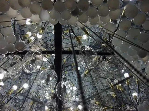 千疮百孔 对于地球 我们在做什么