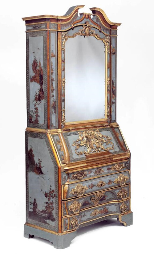 写字柜 japanning attributed to Christian Reinow, 约1745年, 德国Museum no. W.62-1979. © Victoria and Albert Museum, London