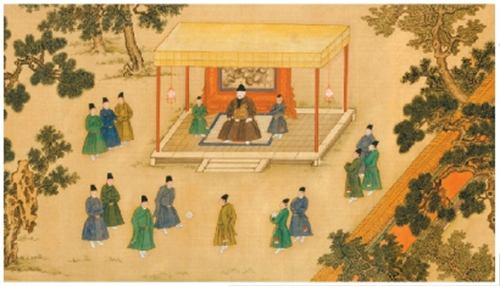 在《明宣宗行乐图》上，可见蹴鞠的踪影。而《冰嬉图》中冰场上的抢球比赛，规则正是与蹴鞠相类似