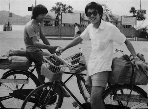 ▲ 《出发》1984.9.19 姚玳玫摄