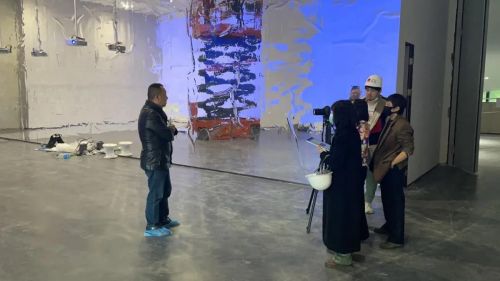 跟着成都市美术馆设计师一起提前感受超燃展场