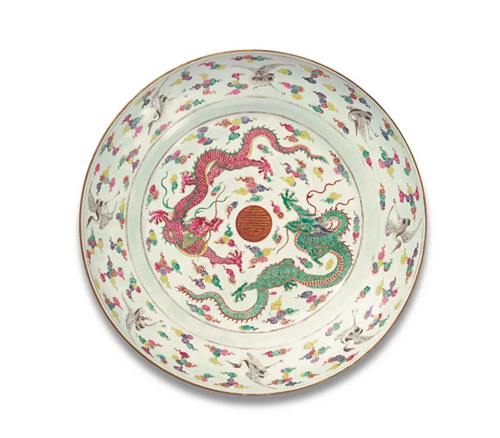 清雍正 粉彩云龙捧寿纹大盘