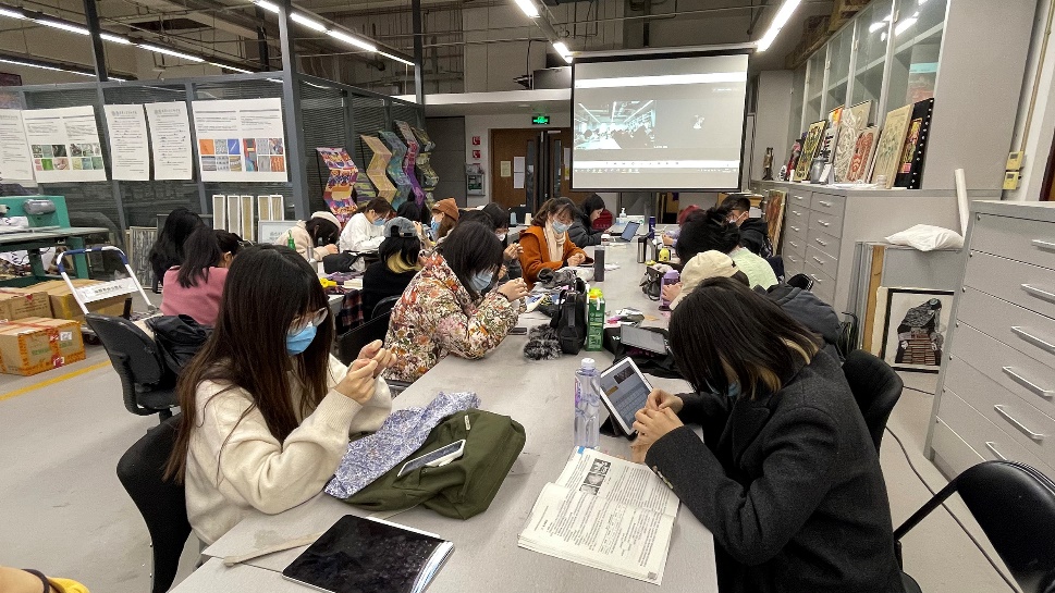 【课程交流】清华美院美92服装设计2019级本科生课程《纺织材料学》：材料课从快乐训练到材艺表达