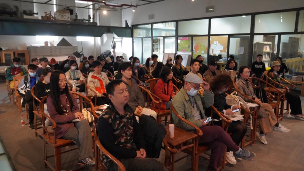 清华美院学生艺术协会、雕塑系联合主办题为“漫谈篆刻艺术与雕塑创作”专业讲座