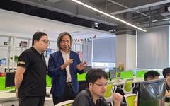 访企拓岗促就业|广州美术学院副院长蔡拥华带队走访企业