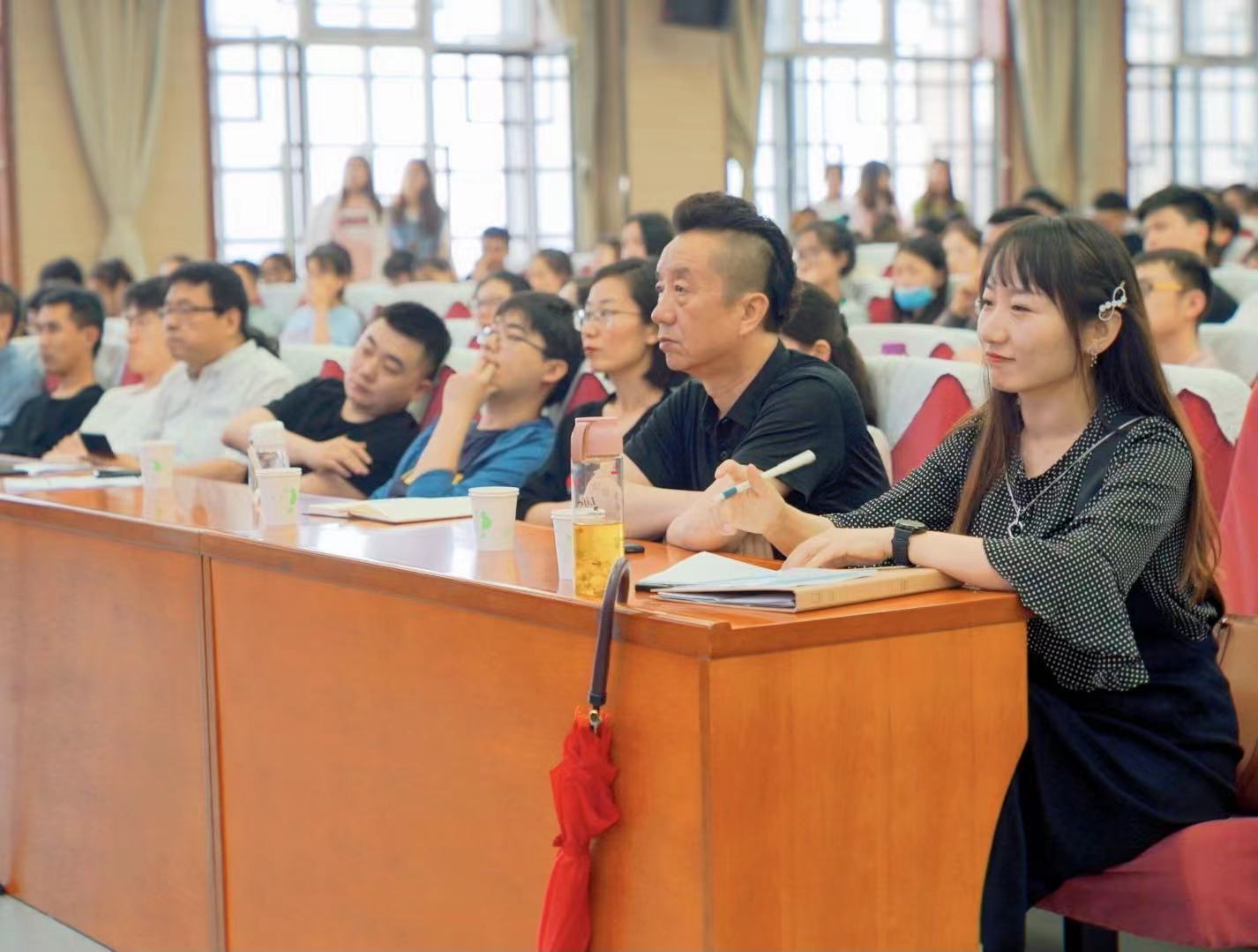清华美院艺术史论系教授张夫也教授应邀为山西太原四所高校作演讲