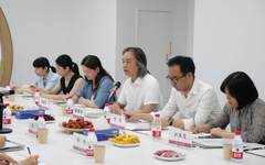 湖北美术学院研究生处到校交流