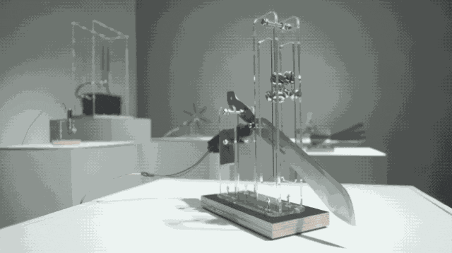 牛津大学艺术家将世界名画变成超趣味互动机械杰作