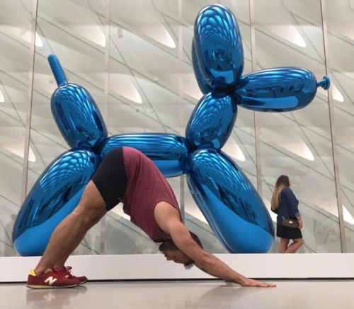 画廊与参观者之间的根本“矛盾”是什么？