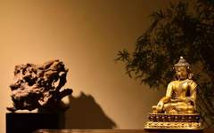华艺国际2019春拍：元代萨迦风格铜镀金不动佛像