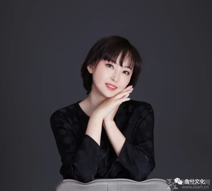 为何众多艺术大咖都以同一个“她”绘制肖像画