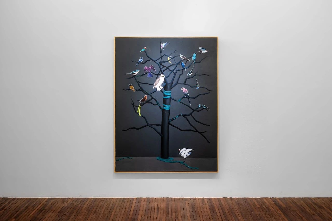 宋易格，《百鸟朝凤》，224cm x 170.6cm，布面油画，2017年，松美术馆在展