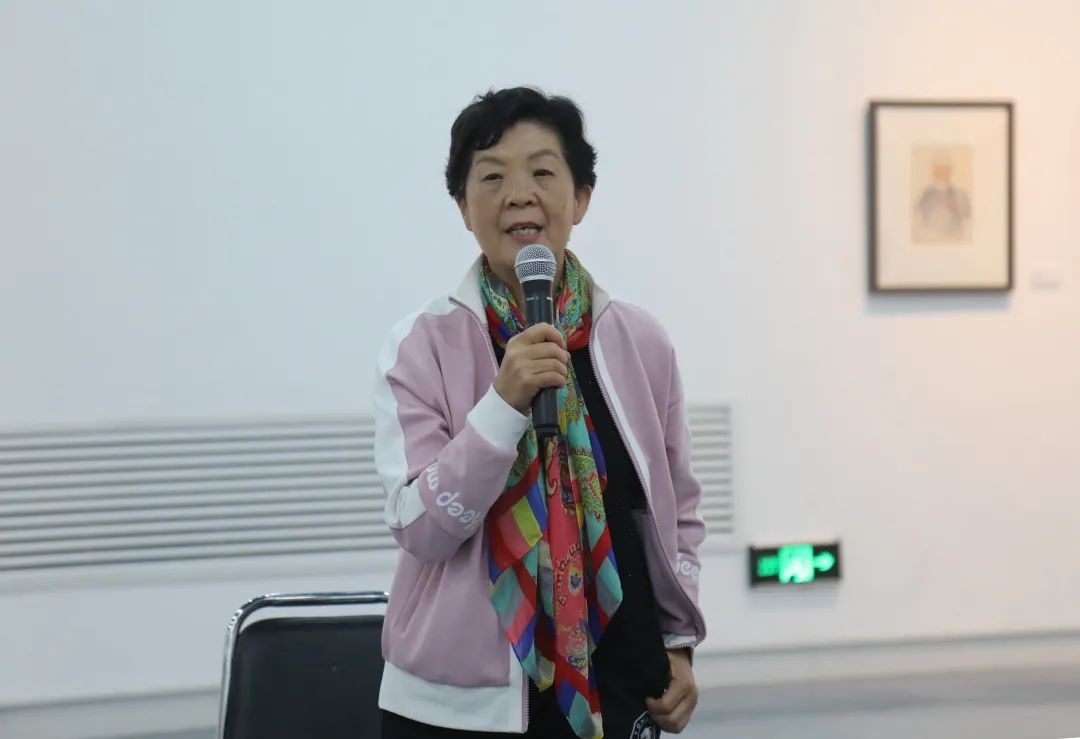 郑州四十八中高级美术教师孙红月发言