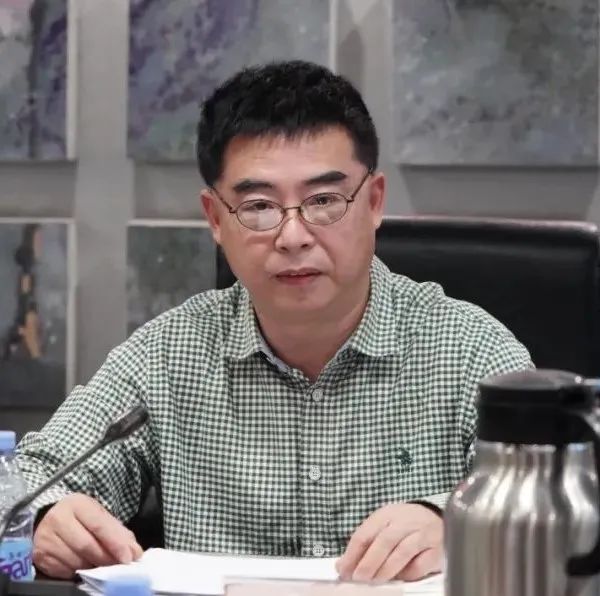 代 跃