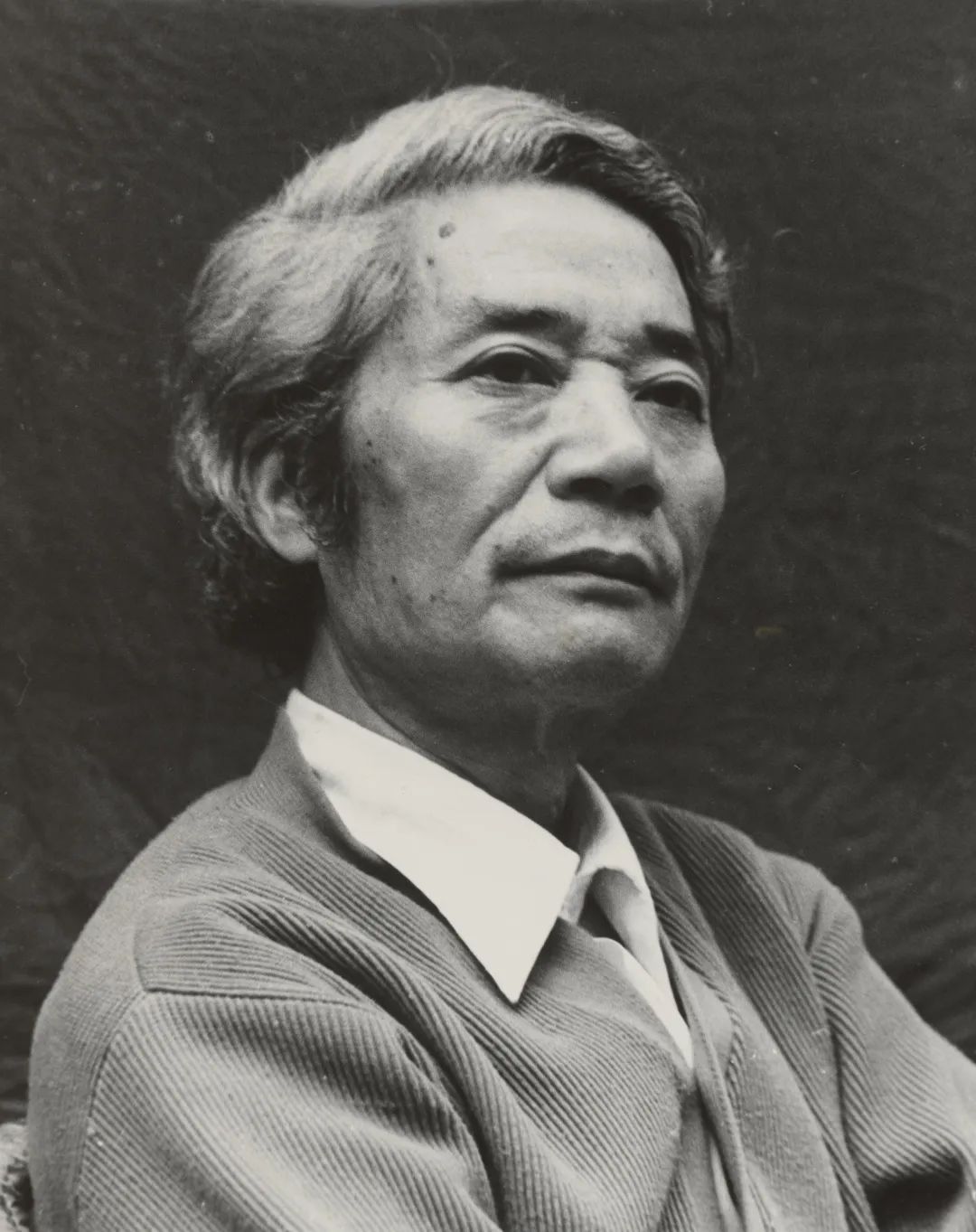 李震坚