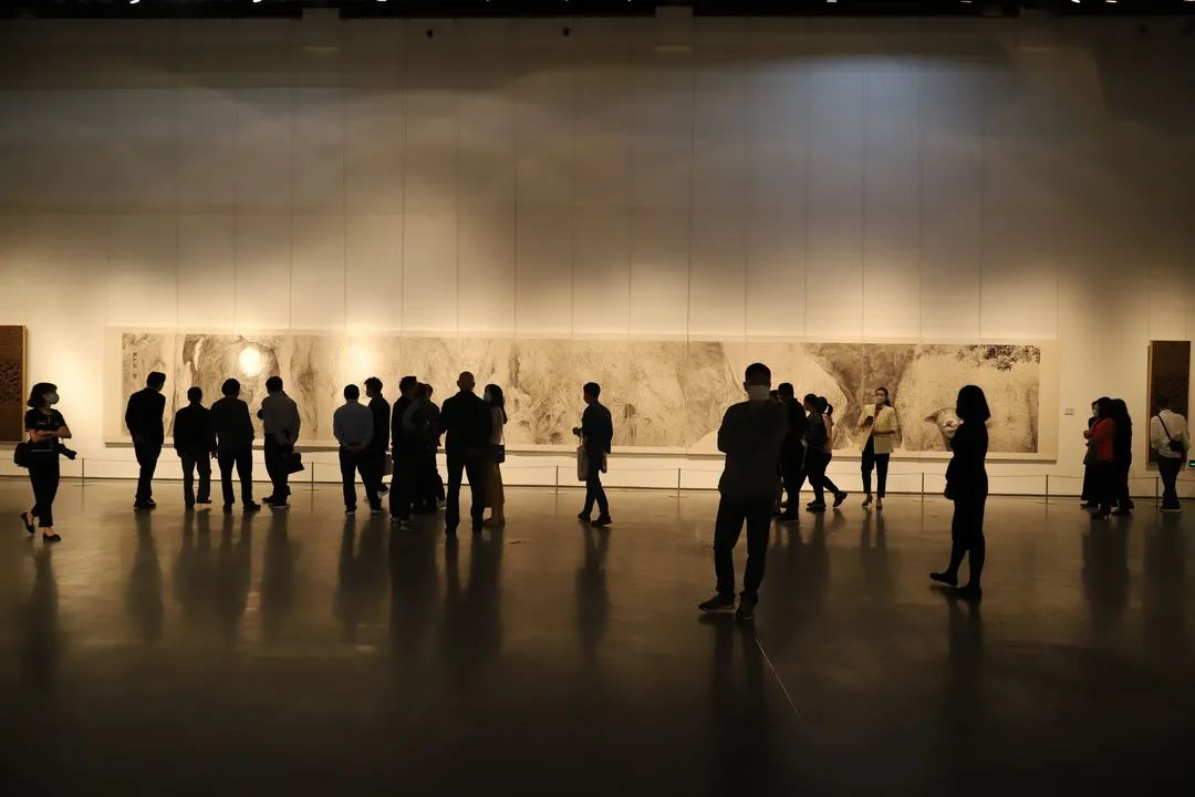 文脉华章——葛晓弘综合材料绘画回乡汇报展展览现场