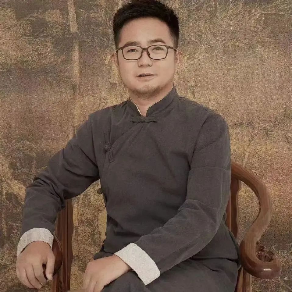 陈 昭