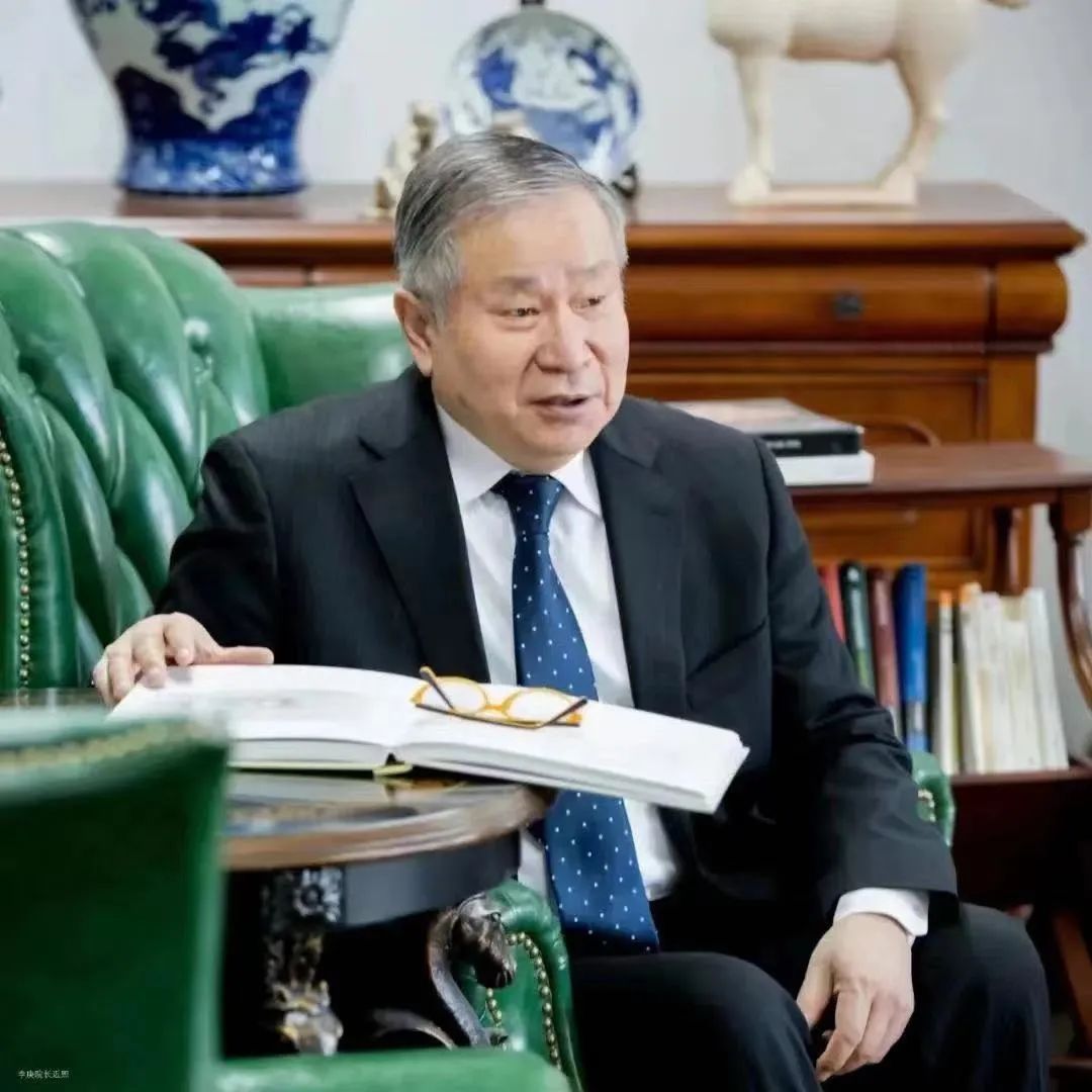 李 庚