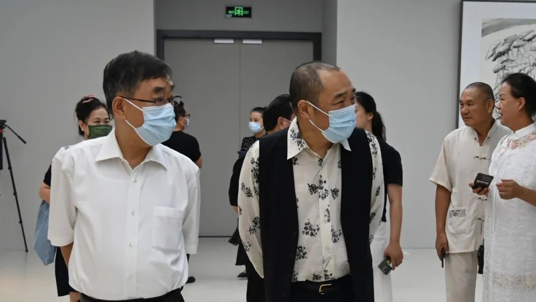 大道不孤——2022年度中国国家画院中青年艺术家邀请展：郁郁朝花·乔宜男作品展展览现场