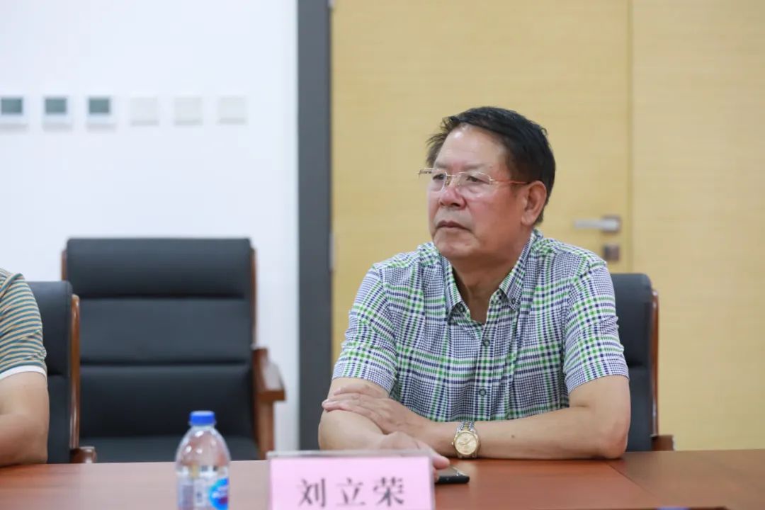 北方书画院院长刘立荣发言