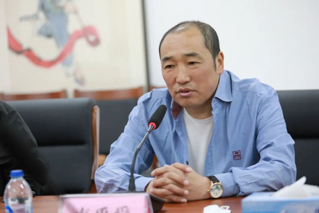 中国国家画院院长卢禹舜发言